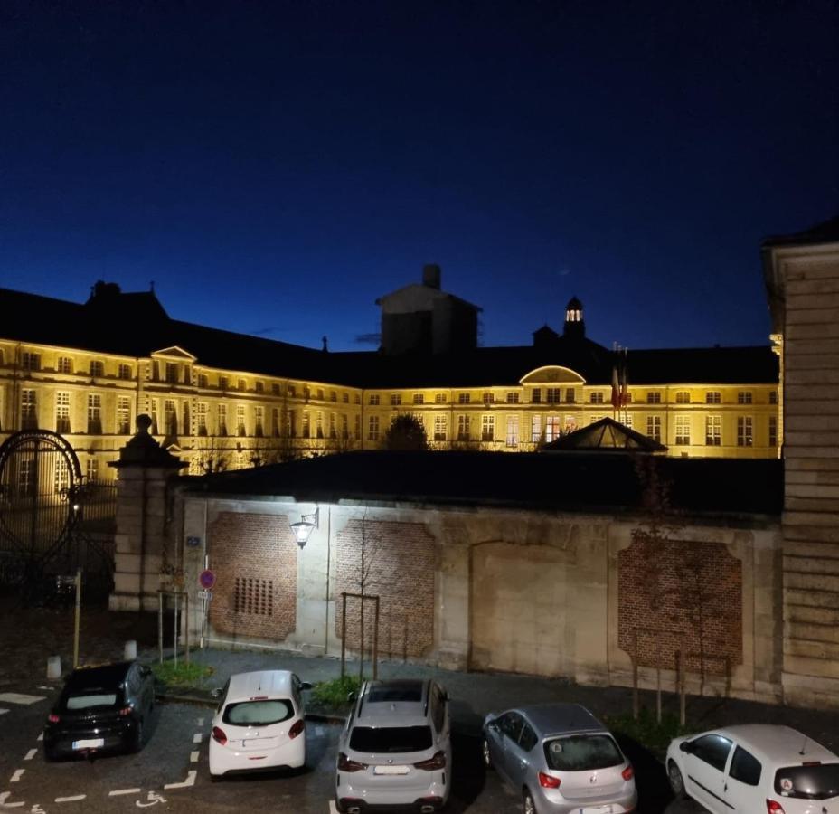 Agathe Apartment Rouen Bagian luar foto